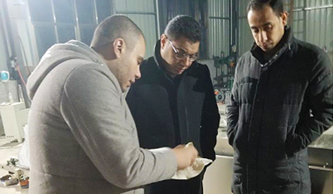 Clientes de Egipto visitan nuestra fábrica para la línea de producción de tortillas